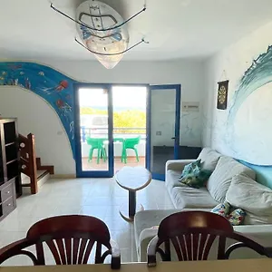 https://red-star-surf-yoga-camp-lanzarote.in-canary-islands.com