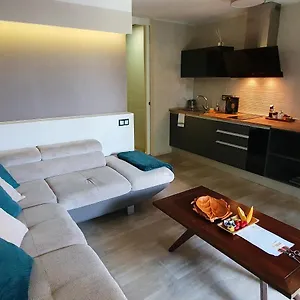https://villa-adler-gay-men-only.in-canary-islands.com